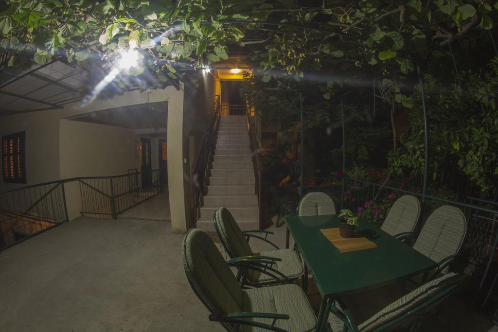 Apartments Gugolj M&M Herceg Novi Exterior foto